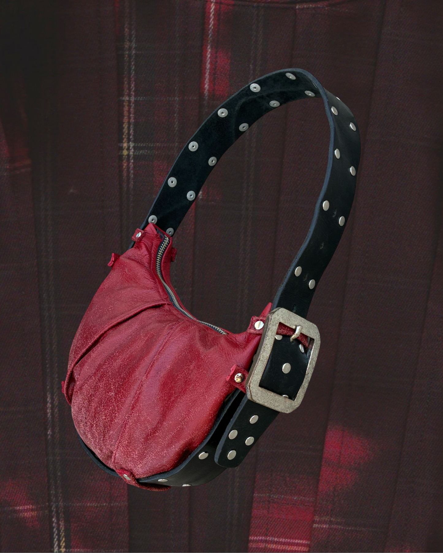 SADDLE BELT BAG - RED / BLACK BELT